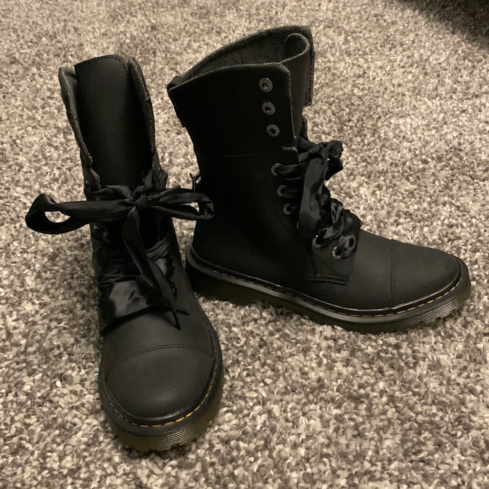 Dr.Martens airWair boots